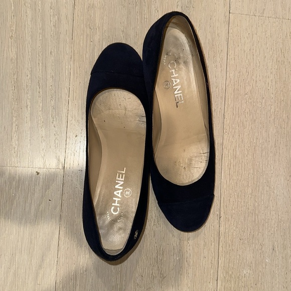Chanel ballet flat kitten heel navy suede - Picture 3 of 4